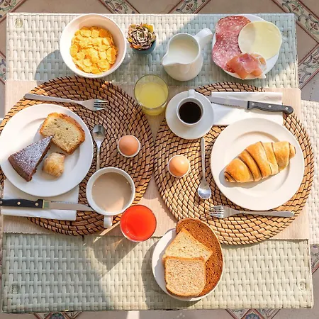 Couette-café Marcantonio - Ponte 4*