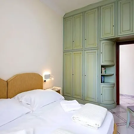 Marcantonio - Ponte 4* Isquia